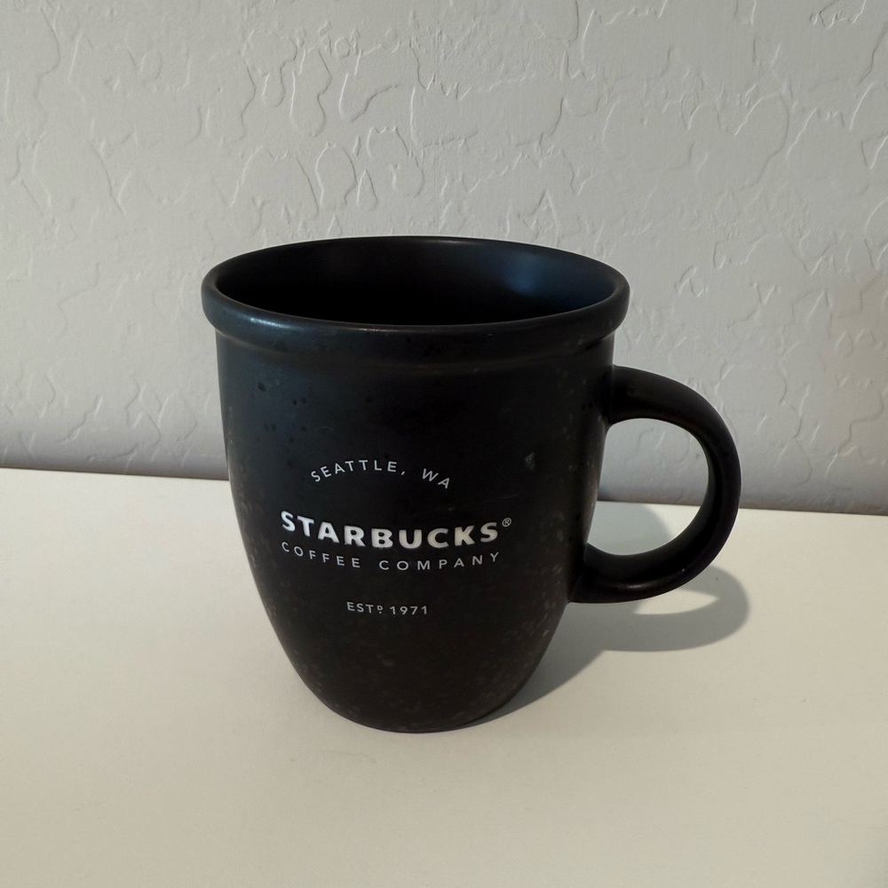 Starbucks Seattle Matte Charcoal Black Handle Coffee Mug